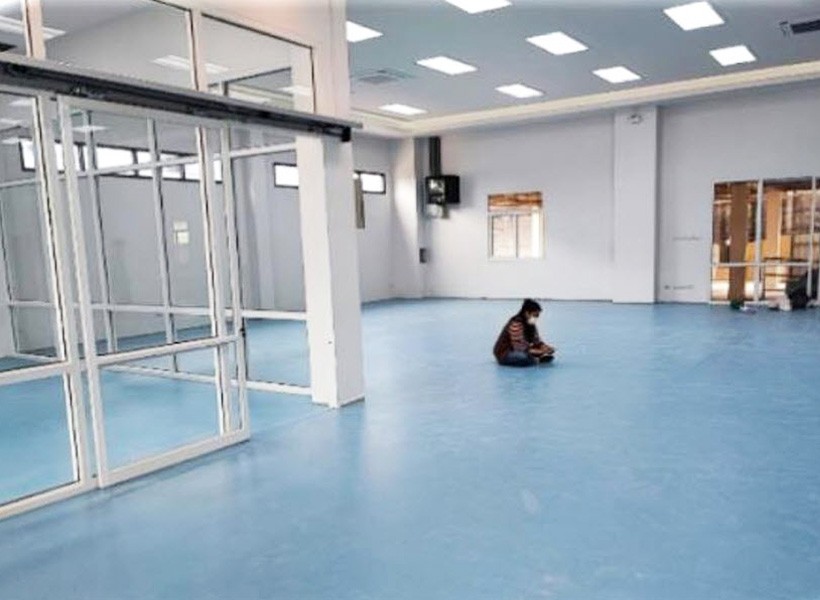 รับปูกระเบื้องยาง โรงพยาบาลสระแก้ว ห้องฉุกเฉิน อำเภอเมืองสระแก้ว สระแก้ว