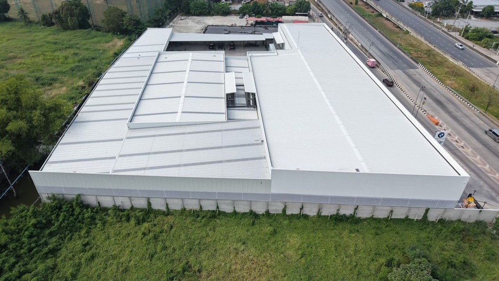 รับติดตั้งหลังเคาเมทัลชีท โชว์รูมรถยนต์ สาขาตลิ่งชัน กรุงเทพมหานคร