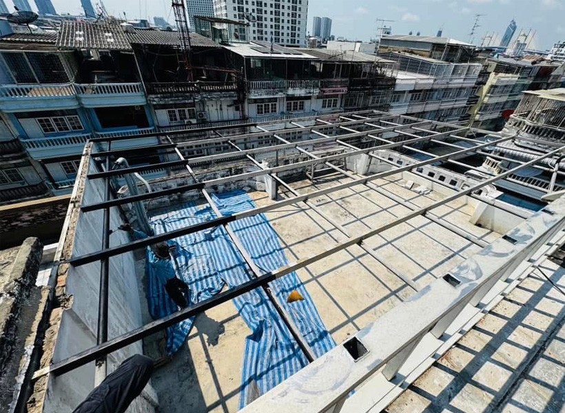 รับเหมาโครงหลังคาเหล็ก ชั้นดาดฟ้า จรัญสนิทวง ซอย23 กรุงเทพมหาคร