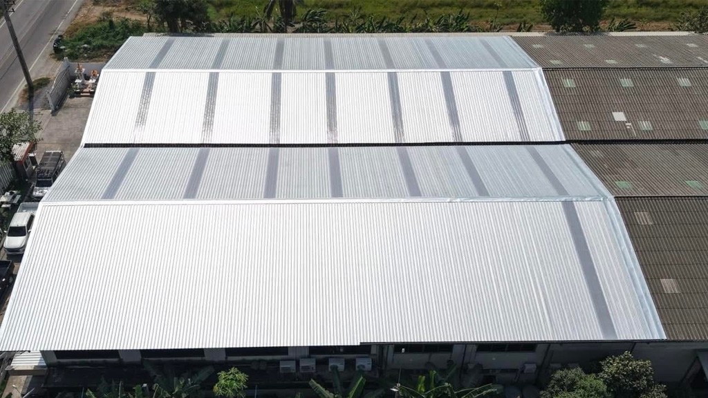 เปลี่ยนหลังคาเมทัลชีท โรงงานเฟอร์นิเจอร์ พื้นที่ 3000 ตรม ลำลูกกาคลอง5 ปทุมธานี