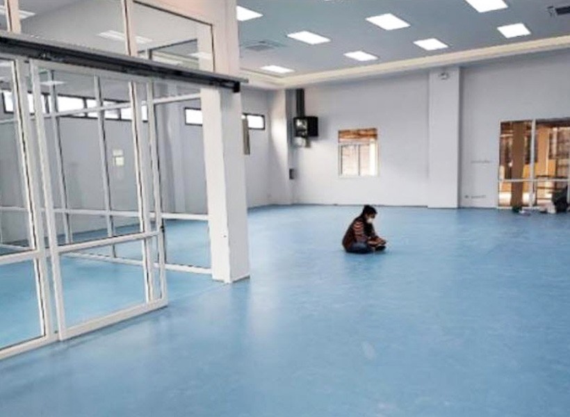 รับปูกระเบื้องยาง โรงพยาบาลสระแก้ว ห้องฉุกเฉิน อำเภอเมืองสระแก้ว สระแก้ว
