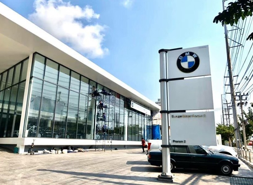 รับเหมาหลังคาเมทัลชีท โชว์รูมรถยนต์ พระราม2 กรุงเทพมหานคร